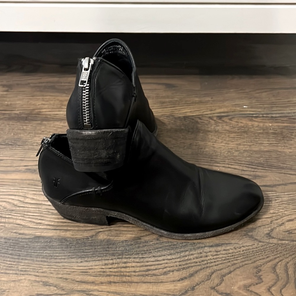 Frye Carson Shootie Ankle Boot